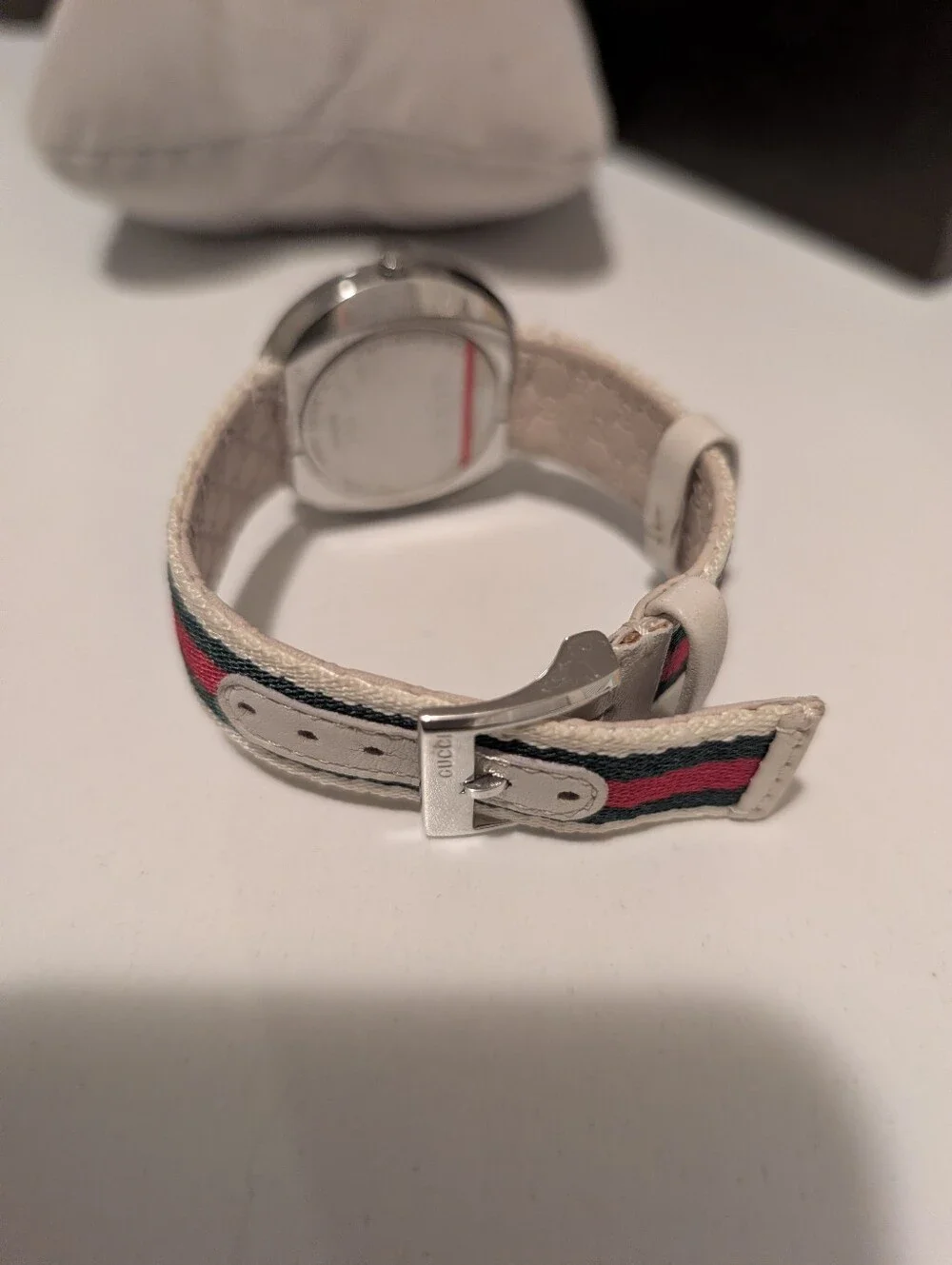 Gucci U-Play YA129411 Women's Swiss-made Luxury Watch (Needs Battery)